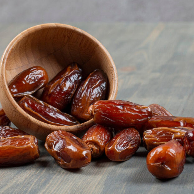 An image of several high-quality Iranian Mazafati dates.