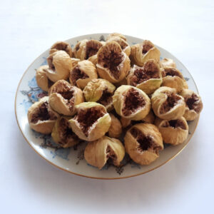 Premium Iranian Estahban Dried Fig, ideal for export markets seeking high-quality, flavorful dried figs.
