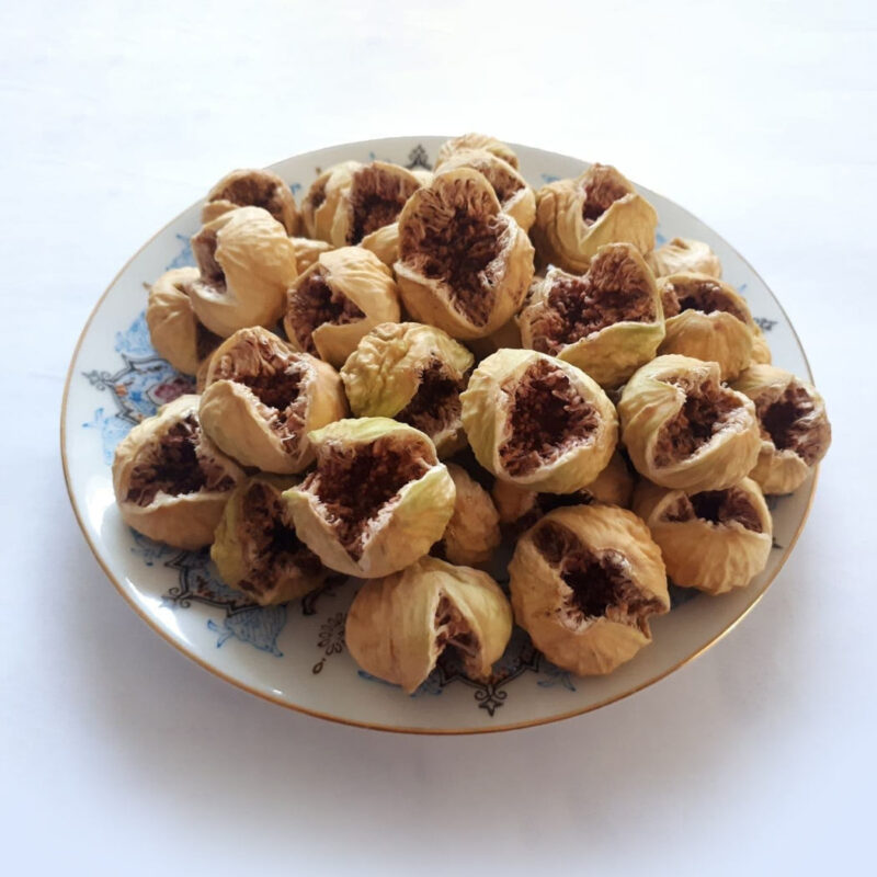 Premium Iranian Estahban Dried Fig, ideal for export markets seeking high-quality, flavorful dried figs.