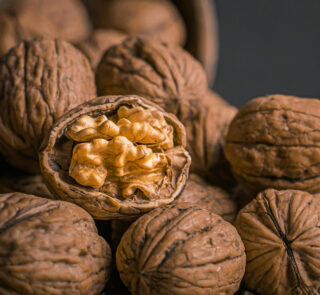 Premium Iranian Tuyserkan Walnut in natural shells, ideal for export markets seeking high-quality, flavorful walnuts.